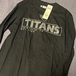 Titans long sleeve tee
